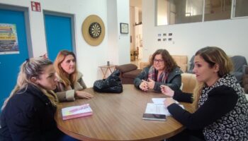 Adelante Jerez traslada su apoya a las familias del CEIP Antonio Machado que llevan meses esperando personal docente especializado