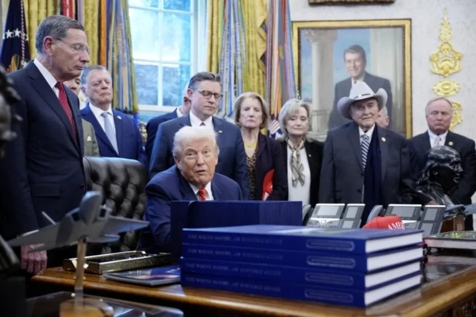 Un 52% de estadounidenses considera que Trump empeoró economía del país y sólo un 28% que la mejoró, según encuesta