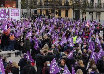 CCOO y UGT: «Sindicalistas feministas frente al negacionismo y el odio»