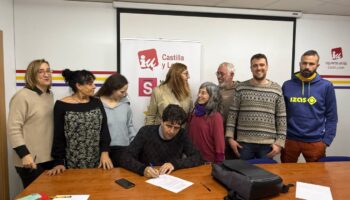 IU-Sumar-Verdes Equo firman un compromiso con las demandas de la plataforma Stop Biogás