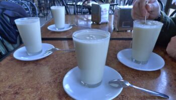 Compromís exige a los ministros Planas y Bustinduy que desbloqueen «sin demoras» la normativa para comercializar horchata con menos azúcar