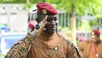 Rusia denuncia plan de Macron para desestabilizar países del Sahel