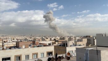 Israel y EEUU atacan Irán, escala la tensión en Oriente Medio