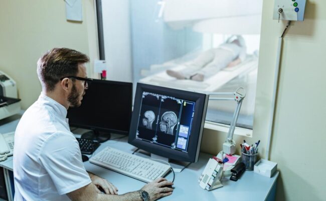 «El deterioro de los servicios de radiología de la sanidad pública madrileña pone en riesgo la salud de los pacientes»