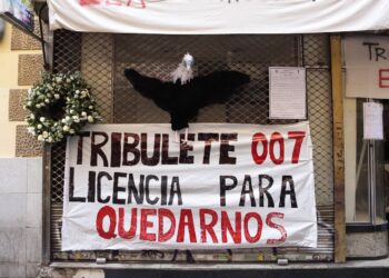 «Sentamos al fondo buitre Elix Rental Housing en el banquillo por acoso inmobiliario a las vecinas de Tribulete 7»