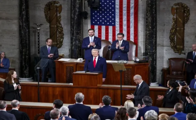 Trump vende en su discurso anual un auge que sus ciudadanos no sienten