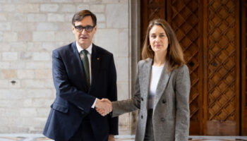 1.259 milions per habitatge, reducció de les llistes d’espera de Salut, reforç d’educació i transport públic, els eixos de l’acord de pressupostos dels Comuns