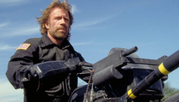 Muere Chuck Norris: legado en el cine la propaganda belicista, las artes marciales y mito inquebrantable en la política conservadora