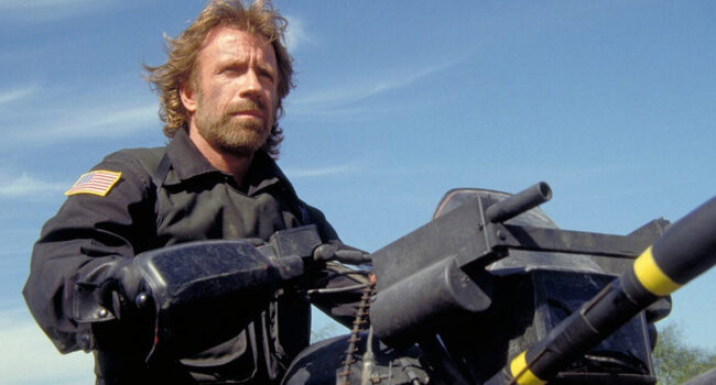 Muere Chuck Norris: legado del cine de propaganda belicista, las artes marciales y mito inquebrantable en la política conservadora