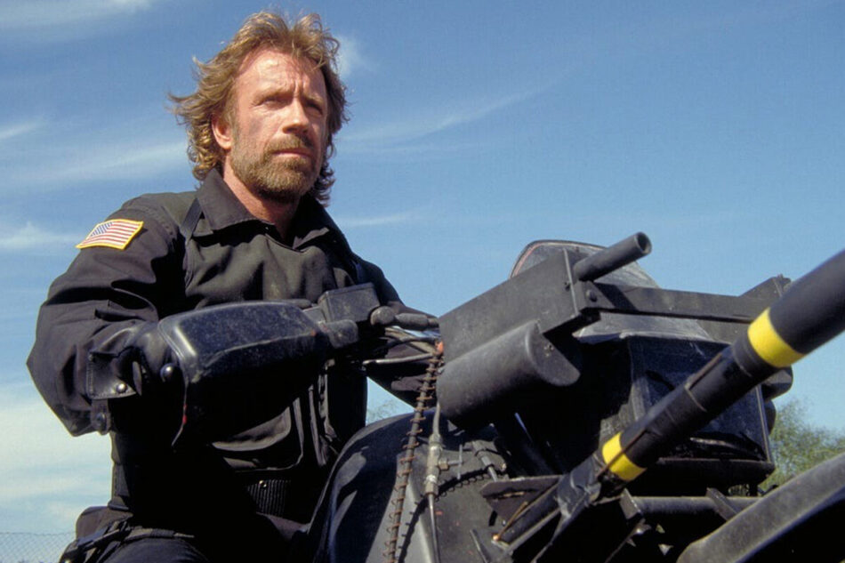 Muere Chuck Norris: legado del cine de propaganda belicista, las artes marciales y mito inquebrantable en la política conservadora