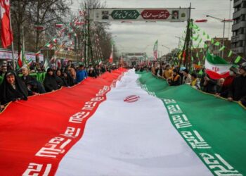 Senador: EEUU no puede obligar a Irán a rendirse mediante ataques