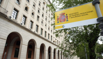 FETAP-CGT se adhiere al conflicto colectivo sobre complementos salariales del personal laboral de la Administración General del Estado