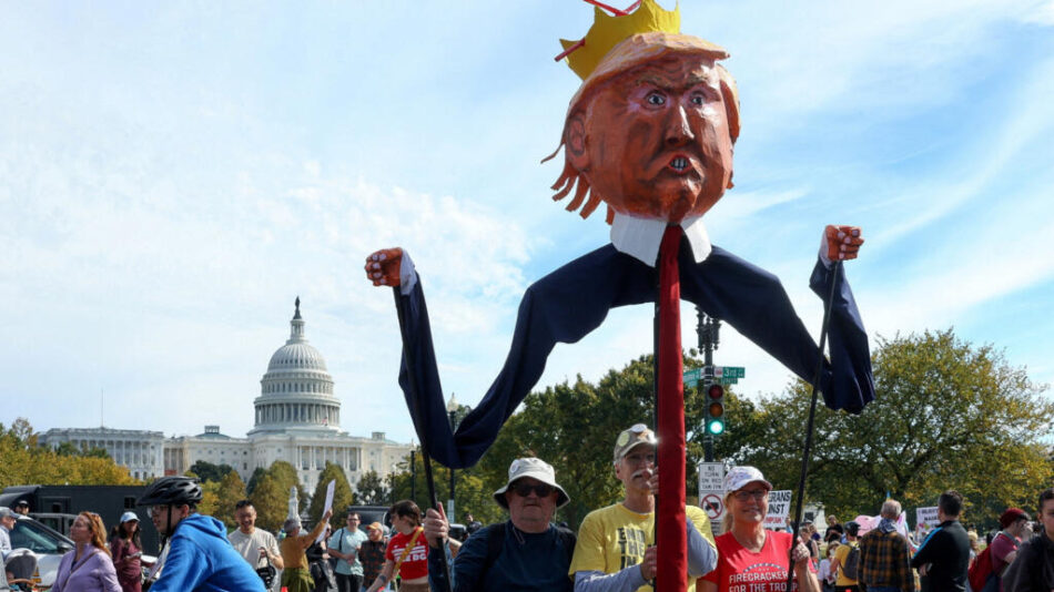 Donald Trump, en caída libre