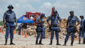 La autoridades sudafricanas confiscan equipos de minería ilegal