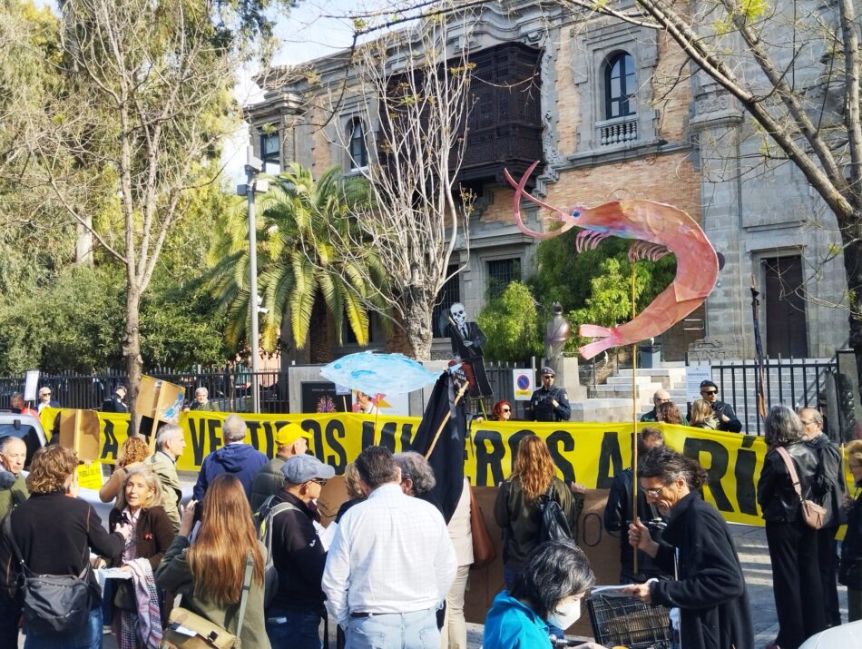 Organizaciones ecologistas y ciudadanas se concentraron en un acto sobre minería para exigir la paralización de vertidos al río Guadalquivir