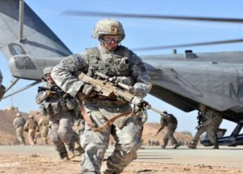 Trump expresó que no ha descartado la posibilidad de una fuerza terrestre en Irán