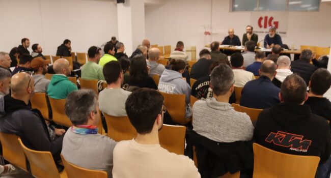 Os convenios provinciais do metal da Coruña e de Pontevedra, lonxe do acordo pola actitude inmobilista das patronais