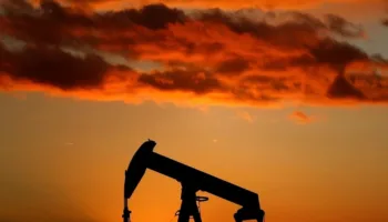 La Agencia Internacional de Energía propone el mayor retiro de reservas petroleras de la historia