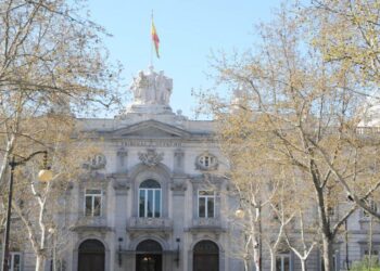El Tribunal Supremo sentencia que no se puede alterar la jornada anual fijada en convenio mediante la aprobación del calendario laboral