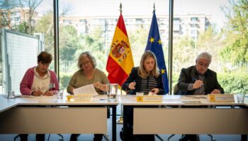 CCOO firma la jornada de 35 horas para todo el personal de la Administración General del Estado