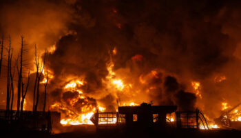 The New York Times publica que Israel desoyó el aviso de EE.UU. de no atacar depósitos de petróleo en Teherán