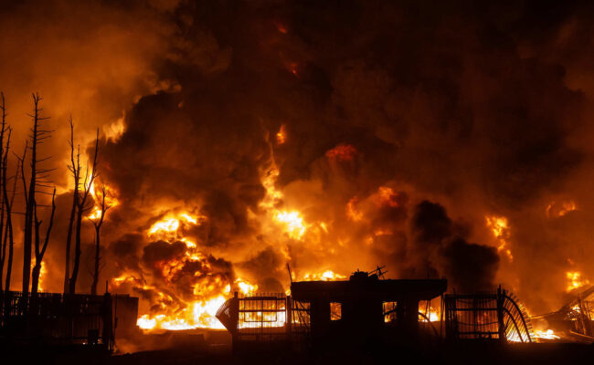 The New York Times publica que Israel desoyó el aviso de EE.UU. de no atacar depósitos de petróleo en Teherán