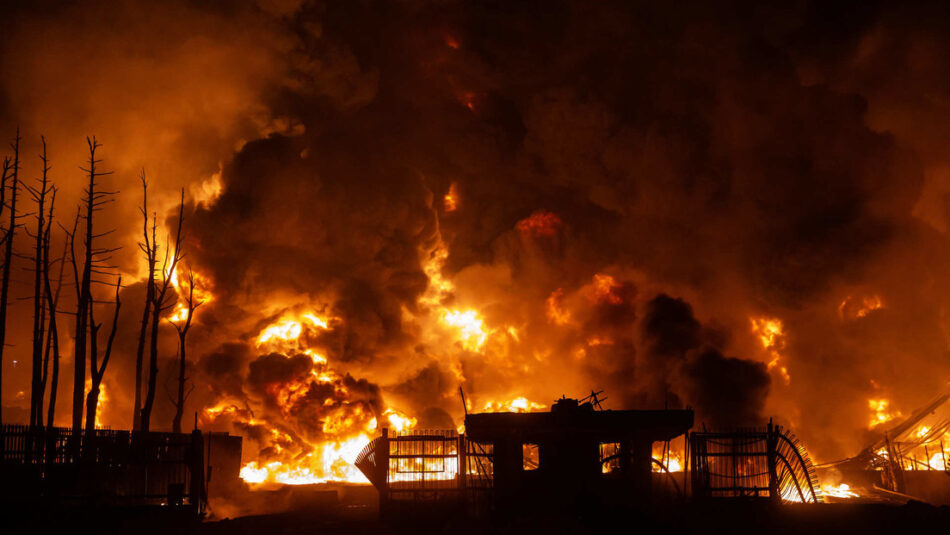 The New York Times publica que Israel desoyó el aviso de EE.UU. de no atacar depósitos de petróleo en Teherán