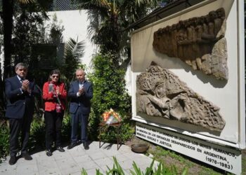 El Gobierno rinde homenaje a las víctimas españolas de la dictadura militar en Argentina (1976-1983)