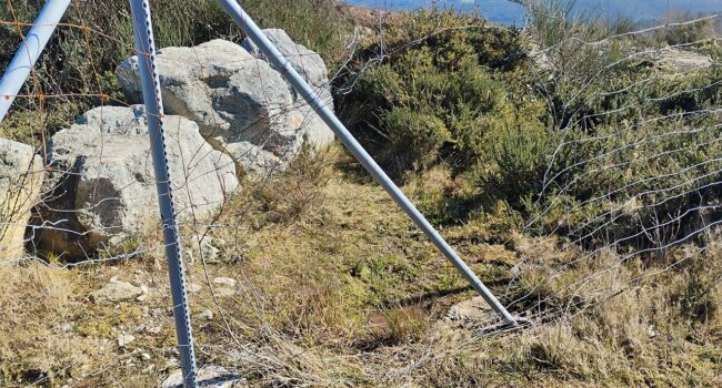 Salvemos Cabana alerta de la vandalización del cierre perimetral de las balsas del Monte Neme y reabre el debate sobre la falta de seguridad en la antigua explotación minera