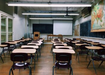 Un año más, se lanza la «Campaña unitaria: Por una Escuela Pública y Laica. Religión fuera de la Escuela» con el apoyo de 68 organizaciones de todo el Estado, principalmente del ámbito educativo