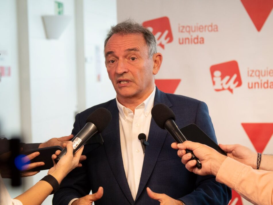 Enrique Santiago pide explicaciones desde el Congreso en nombre de IU sobre si “la totalidad de la documentación relacionada con el 23F ha sido ya desclasificada”