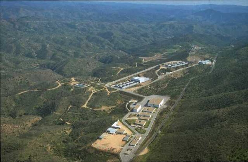 Alertan de que El Cabril «se está convirtiendo en el vertedero nuclear de España» y denuncian el abandono de la comarca