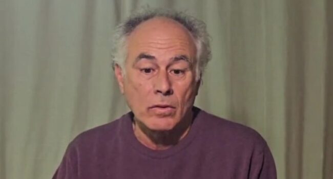 Un juzgado de Madrid cita a declarar a Carlos Serrano Suárez, una víctima de torturas del franquismo, y a Agustín Costo Martínez, uno de los policías