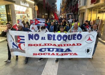 Movilización contra el bloqueo a Cuba y en defensa de la soberanía del pueblo cubano recorre el centro de Murcia