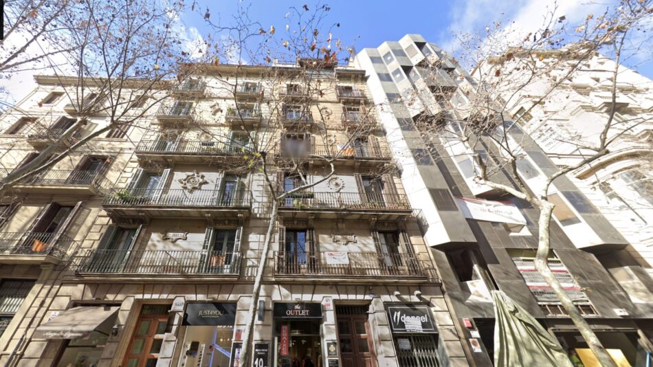 Mallorca 243: estalla un caso flagrante de ‘flipping’ inmobiliario en el Eixample de Barcelona