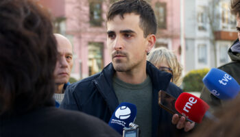 Cantabristas sobre el pacto presupuestario: “El PRC ha antepuesto su supervivencia política a la defensa de Cantabria”