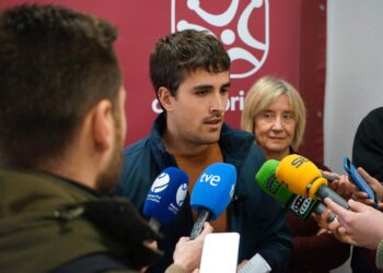 Cantabristas culpa al PP de deslegitimar Cohorte convirtiéndolo en “una granja de datos para los negocios de una multinacional farmacéutica estadounidense”