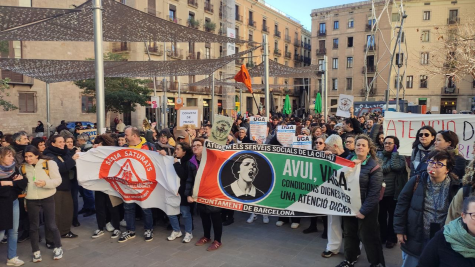 Huelga indefinida en el Ayuntamiento de Barcelona: los servicios de atención directa dicen basta a un convenio que precariza los cuidados y la atención a la ciudadanía