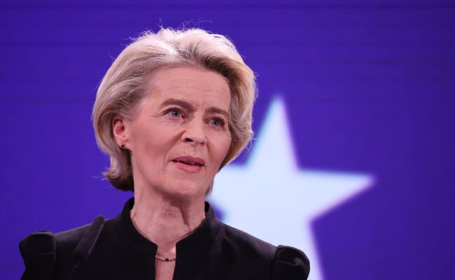 Alianza Verde considera perdedora la apuesta de Von Der Leyen por la energía nuclear y exige al gobierno acelerar la transición energética