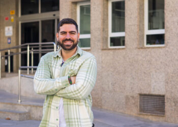 Por Andalucía llama a organizarse en Roquetas ante la escalada de problemas de vivienda: “Málaga es el espejo de lo que puede pasar aquí si no actuamos”