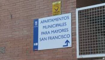 Los últimos residentes de los pisos para mayores de San Francisco, a punto de ser desalojados por el Ayuntamiento de Madrid