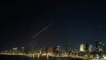 Irán mantiene que puede mantener sus ataques «el tiempo que sea necesario » y se niega a negociar con EE.UU.