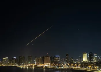 Irán mantiene que puede mantener sus ataques «el tiempo que sea necesario » y se niega a negociar con EE.UU.