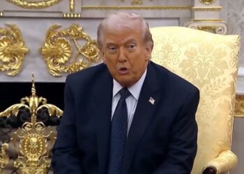 Bruselas cierra filas con España ante las amenazas comerciales de Trump y recuerda que EE.UU. debe respetar los tratados con la UE