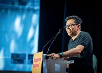 Pisarello representa a Barcelona en la flotilla humanitaria en Cuba para denunciar el bloqueo de Estados Unidos