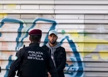 APDHA cree que “Sevilla no necesita ni boinas rojas ni fuerzas especiales, sino un Ayuntamiento que cuide de sus barrios y de su gente”