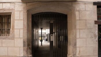 BComú demana la compareixença de la Tinenta Bonet per incompliment flagrant i sistemàtic del 30%