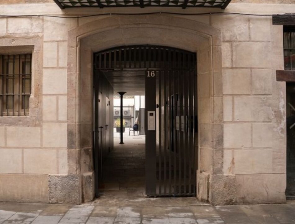 BComú demana la compareixença de la Tinenta Bonet per incompliment flagrant i sistemàtic del 30%