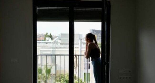 El Plenari aprova la proposta de BComú perquè els habitatges siguin exclusivament per viure-hi, evitant-ne l’especulació