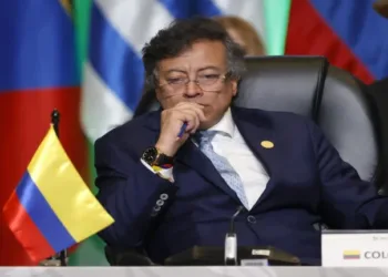 Al menos 66 fallecidos tras accidente de avión militar en Colombia